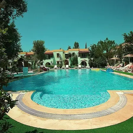 Hotel Toloman Bitez Park 3*