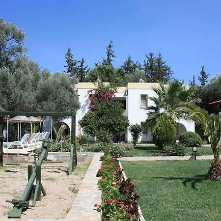 Hotel Toloman Bitez Park 3*