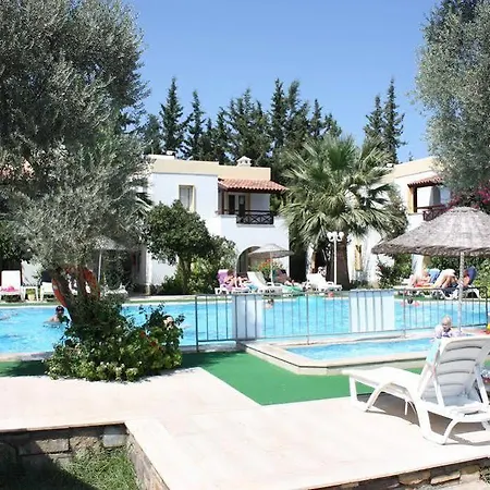 Hotel Toloman Bitez Park 3*