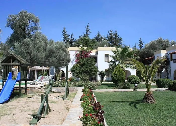 Hotel Toloman Bitez Park 3*